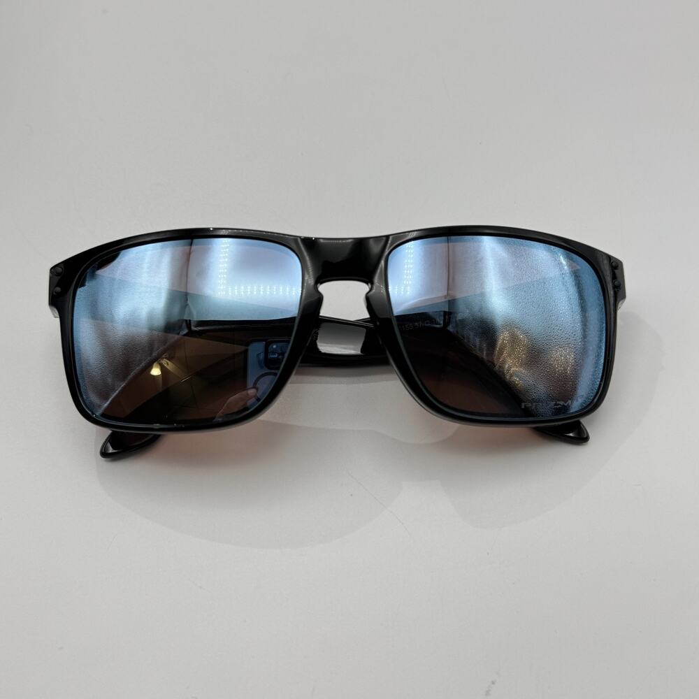 Oakley Sunglasses Holbrook OO9102-C1 Black Frame Blue Polarized Prizm Lens New